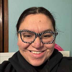 Meet your Posher, Tori